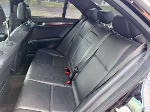 Used 2011 Mercedes-Benz C 300 4MATIC Sedan image 10