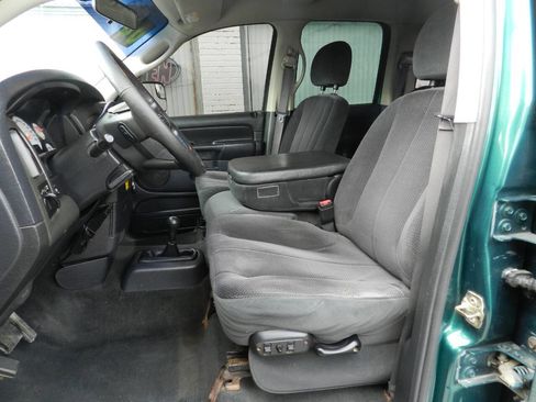 Used 2004 Dodge Ram 2500 Truck SLT w/ Trailer Tow Group image 2