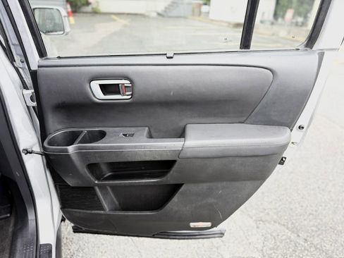 Used 2011 Honda Pilot Touring image 22