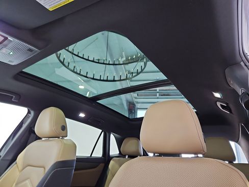 New 2026 Volkswagen Atlas Cross Sport SE image 13