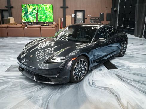 Used 2020 Porsche Taycan Turbo AWD/4WD image 12