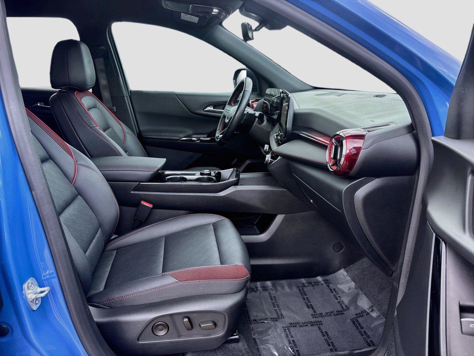 Used 2025 Chevrolet Equinox RS w/ Safety and Technology Package FWD image 27