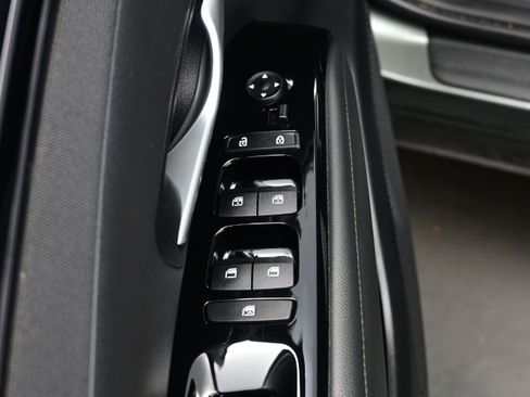 Certified 2023 Hyundai Tucson Limited AWD/4WD image 10