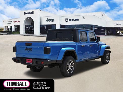 Used 2022 Jeep Gladiator Sport AWD/4WD image 7