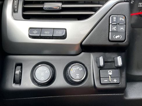 Used 2020 Chevrolet Tahoe Premier w/ Premier Plus Edition image 69