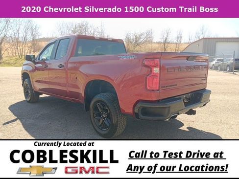 Used 2020 Chevrolet Silverado 1500 Custom Trail Boss w/ Custom Convenience Package AWD/4WD image 5