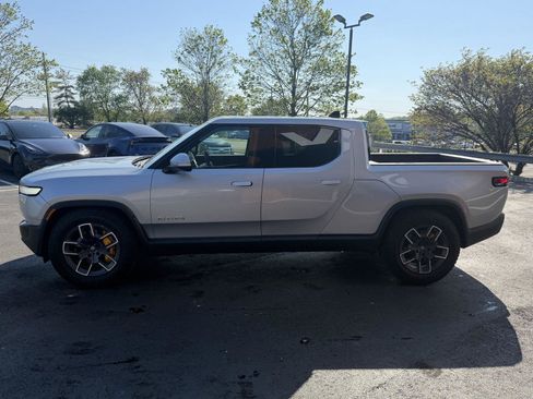 Used 2023 Rivian R1T Adventure AWD/4WD image 4