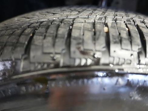 Used 2025 Nissan Kicks SR w/ SR Premium Package image 10