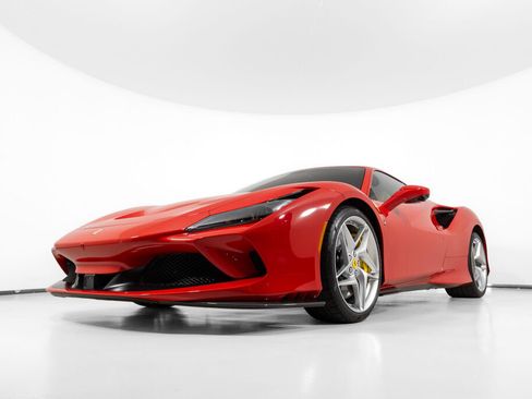 Certified 2022 Ferrari F8 Tributo RWD image 14