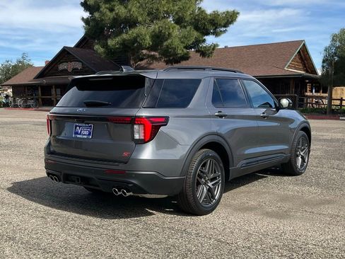 New 2026 Ford Explorer ST w/ Sun And Sound Package image 6