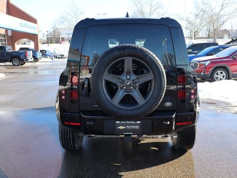 Used 2023 Land Rover Defender 90 X-Dynamic SE image 36