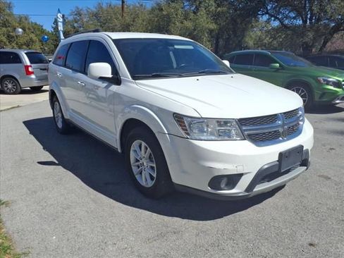 Used 2018 Dodge Journey SXT w/ Premium Group image 1