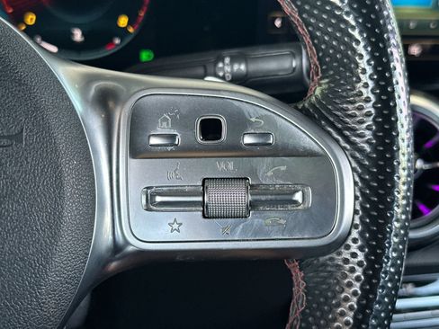 Certified 2023 Mercedes-Benz GLB 250 image 28