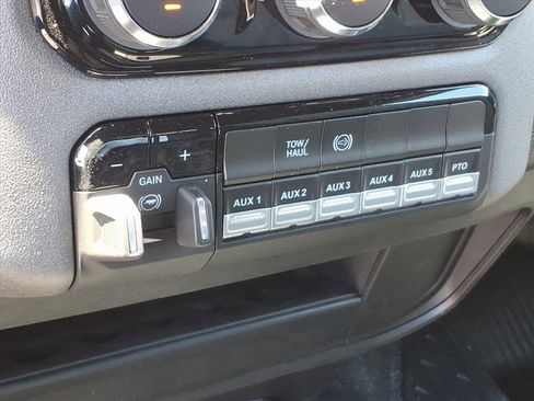 New 2026 RAM 3500 Tradesman AWD/4WD image 29