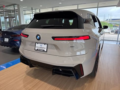 New 2026 BMW iX xDrive45 w/ M Sport Package image 7