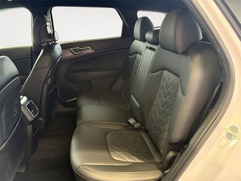 Used 2023 Kia Sportage X-Line image 11