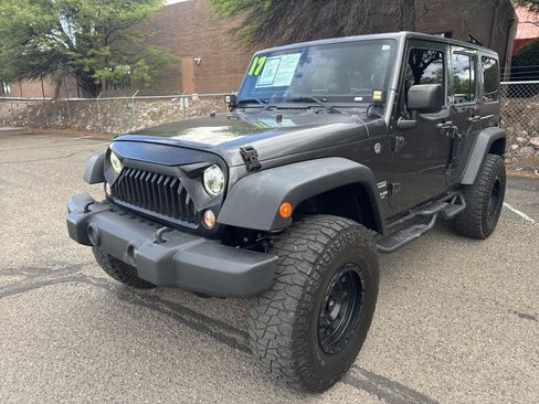 Used 2017 Jeep Wrangler Unlimited Sport w/ Connectivity Group AWD/4WD image 2