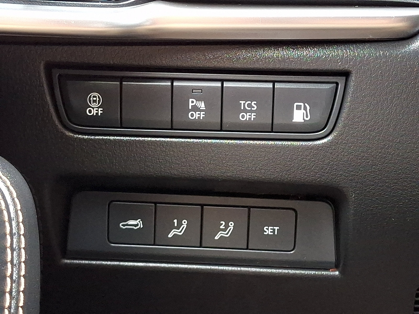 Certified 2024 MAZDA CX-90 Plug-In Hybrid w/ Premium Plus AWD/4WD image 28