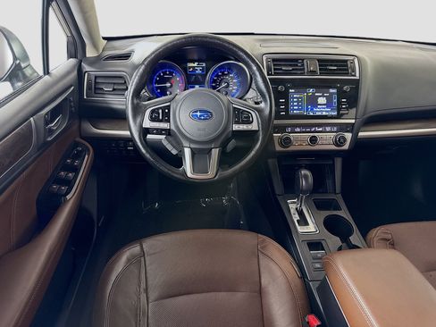 Used 2017 Subaru Outback 2.5i Touring w/ Popular Package #5A AWD/4WD image 17