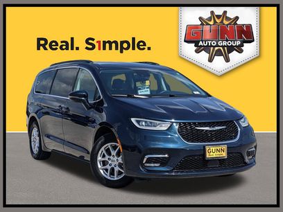 Used 2022 Chrysler Pacifica Touring-L