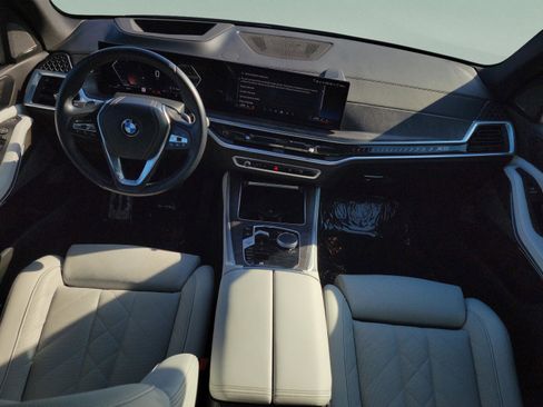 Used 2024 BMW X5 xDrive40i w/ Premium Package image 17