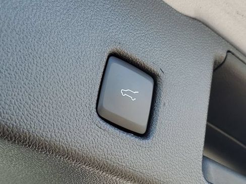 Used 2022 Ford Escape SEL w/ Technology Package AWD/4WD image 31