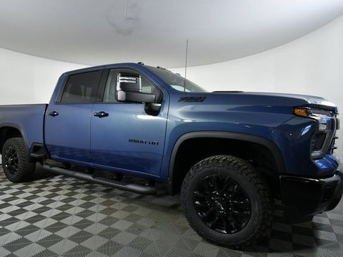 New 2026 Chevrolet Silverado 2500 LTZ w/ Trail Boss Package image 9