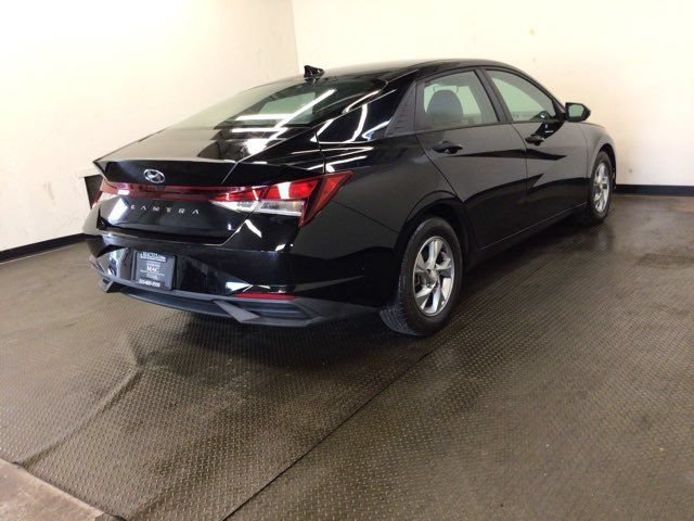 Used 2021 Hyundai Elantra SE FWD image 6