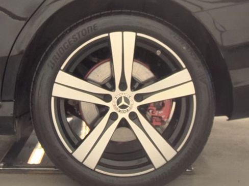 Used 2019 Mercedes-Benz C 300 4MATIC Sedan w/ Multimedia Package image 11
