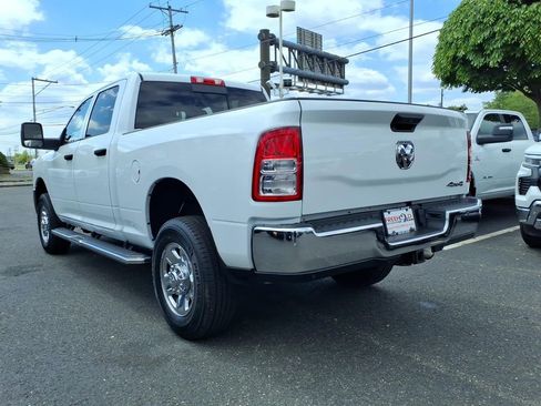 Used 2024 RAM 2500 Tradesman w/ Chrome Appearance Group AWD/4WD image 19