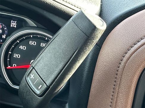 Used 2022 Chevrolet Silverado 2500 High Country w/ Z71 Off-Road Package image 16