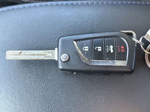 Used 2022 Toyota Corolla SE image 29