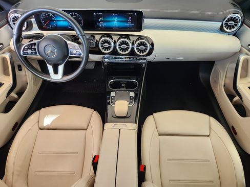 Used 2020 Mercedes-Benz CLA 250 image 28