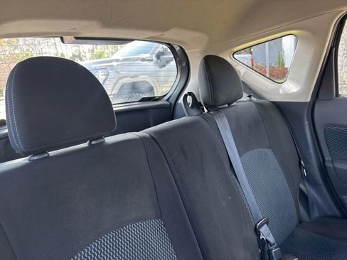 Used 2017 Nissan Versa Note SV FWD image 15