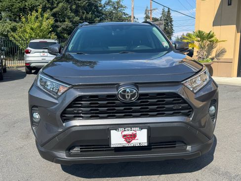 Used 2019 Toyota RAV4 XLE Premium w/ Advanced Technology Package AWD/4WD image 2