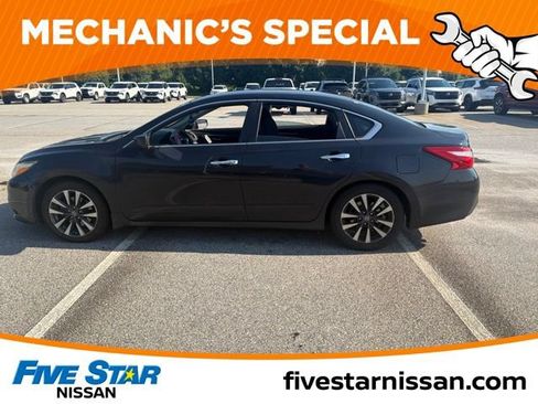 Used 2017 Nissan Altima 2.5 SV FWD image 15