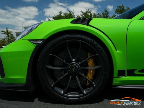 Used 2019 Porsche 911 GT3 RS w/ Weissach Package RWD image 43