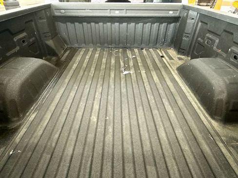 Used 2025 Chevrolet Silverado 1500 LT image 26