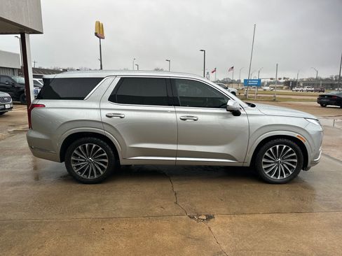 Used 2024 Hyundai Palisade Calligraphy image 13