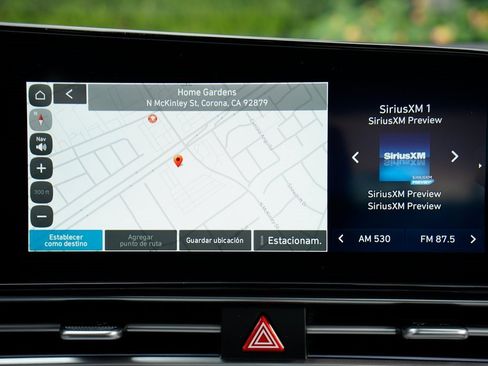 Used 2025 Hyundai Elantra Limited image 28