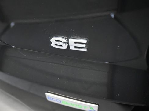 Used 2020 Ford EcoSport SE FWD image 38