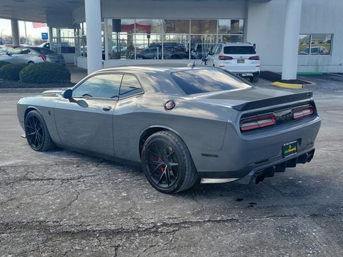 Used 2017 Dodge Challenger SRT Hellcat image 3