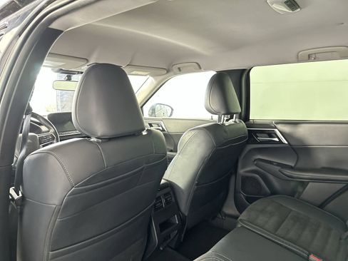 Used 2022 Mitsubishi Outlander SE FWD image 24