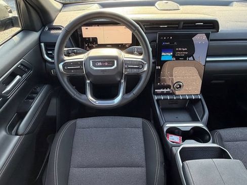 Certified 2025 GMC Terrain Elevation w/ Black Edition AWD/4WD image 16