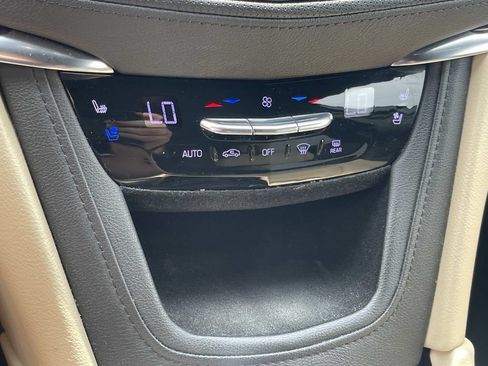 Used 2019 Cadillac XT5 Premium Luxury w/ Driver Assist Package FWD image 35