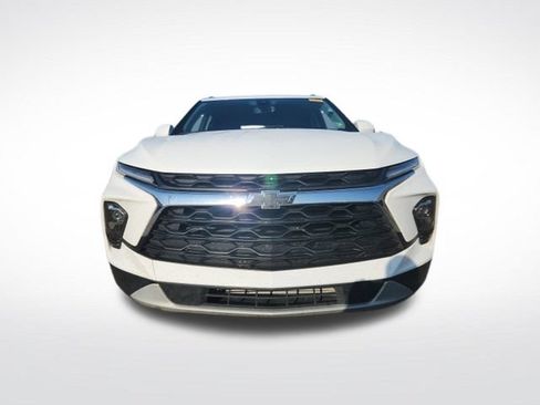 Used 2024 Chevrolet Blazer LT w/ Convenience Package FWD image 2