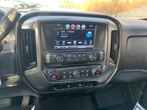 Used 2018 Chevrolet Silverado 1500 LT w/ All Star Edition image 27