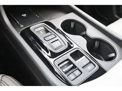 New 2025 Honda Pilot Touring image 23