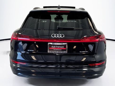 Used 2022 Audi e-tron Premium w/ Convenience Plus Package image 6
