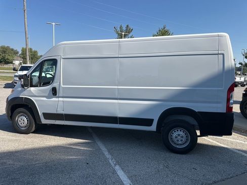 New 2026 RAM ProMaster 2500 w/ Convenience Group FWD image 20